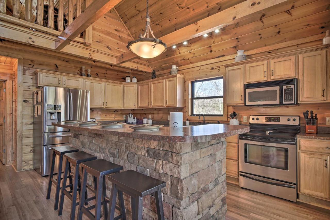 Hatcher Mtn Retreat Sevierville Cabin With Hot Tub! Buitenkant foto